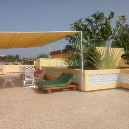 Keur Diam - Maison De La Paix Saly Portudal Esterno foto